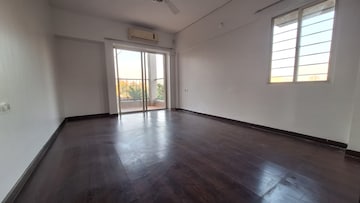 Room in 2 BHK Apartment at Goel Ganga Carnation, Koregaon Park – for Rent