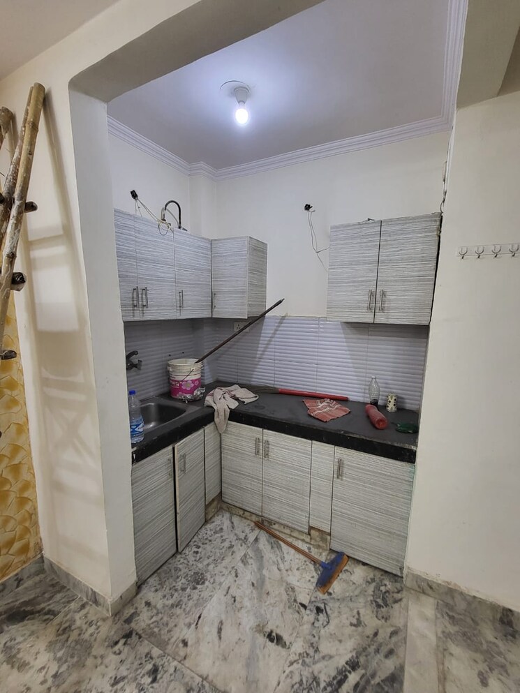 Kitchen, govindpuri 1.5 Bedroom 40 Sq.Yd. Builder Floor In Govindpuri Delhi 8649588