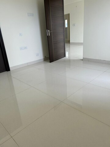 Room in 3 BHK Apartment at Honer Aquantis, Gopanpally – for Sale