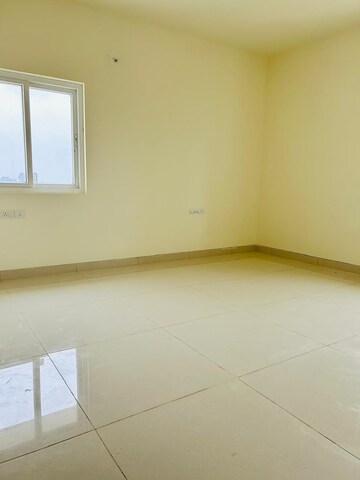 Room in 3 BHK Apartment at Honer Aquantis, Gopanpally – for Sale