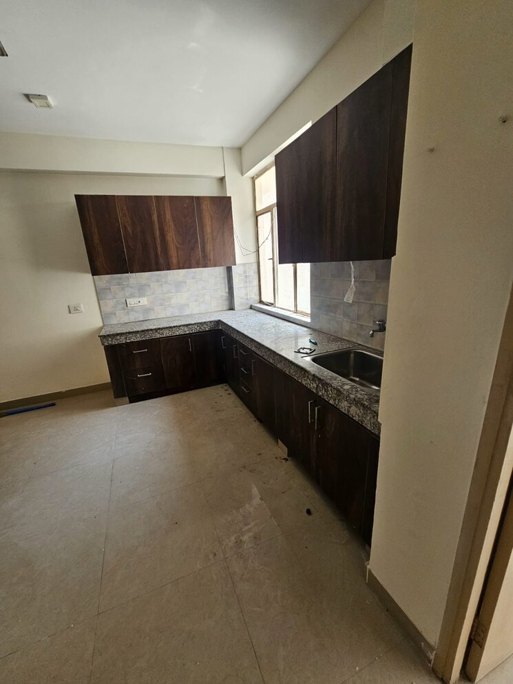 Kitchen, experion-the-heart-song 3 Bedroom 2008 Sq.Ft. Apartment In Sector 108 Gurgaon 8649509