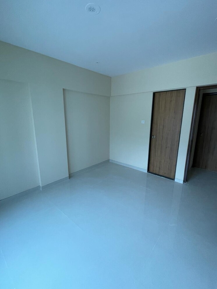 Room, vile parle east 2 Bedroom 750 Sq.Ft. Apartment In Vile Parle East Mumbai 8649552