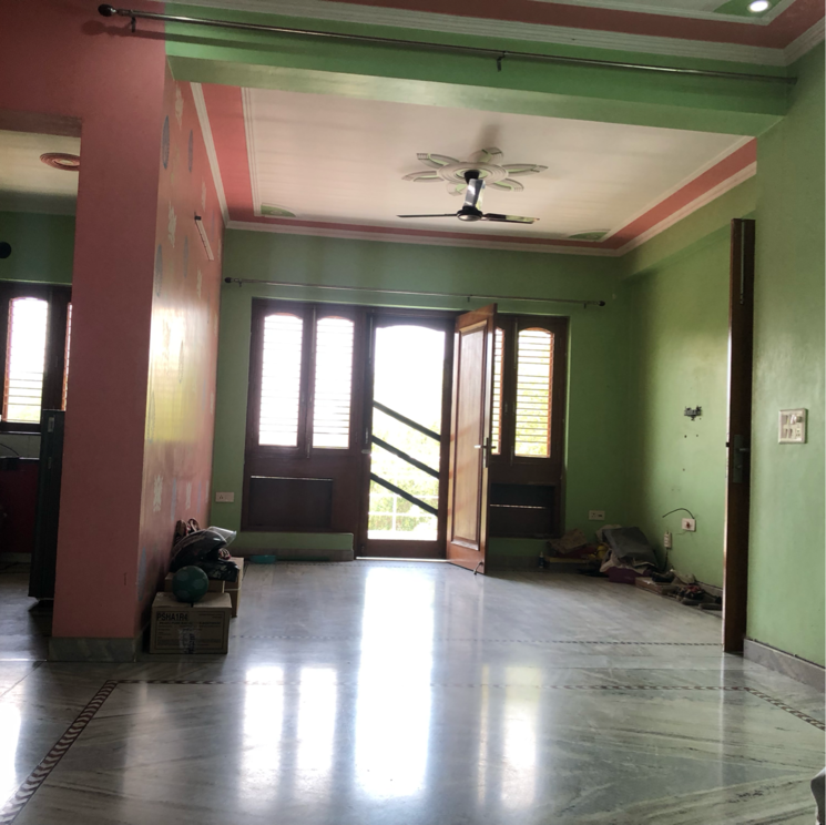 Room, sector 21 3.5 Bedroom 1500 Sq.Ft. Builder Floor In Sector 21 Gurgaon 8649668