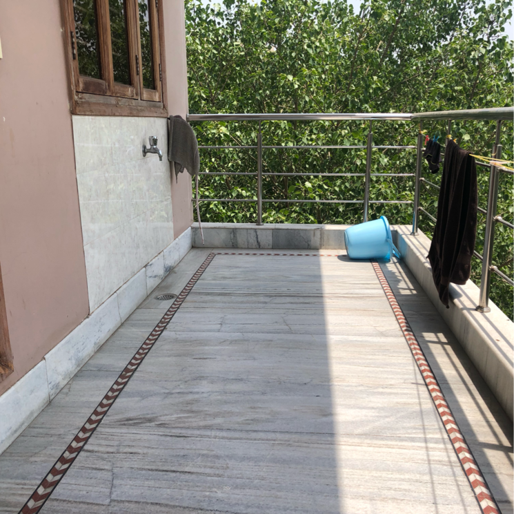 Balcony, sector 21 3.5 Bedroom 1500 Sq.Ft. Builder Floor In Sector 21 Gurgaon 8649668