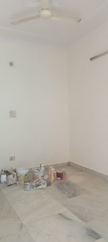 Room in 1 BHK Builder Floor at Khirki Extension – for Rent
