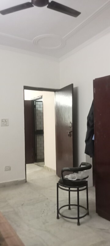 1 BHK Builder Floor For Rent in Khirki Extension