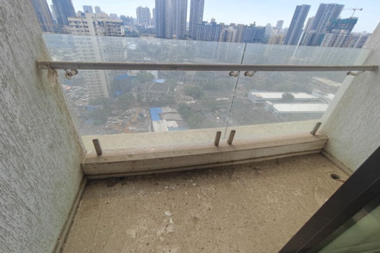 Swimming Pool, sunteck-city-avenue-1 3 Bedroom 1088 Sq.Ft. Apartment In Goregaon West Mumbai 8649646