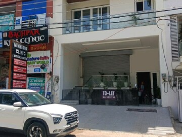  Shop For Rent in Ashiyana