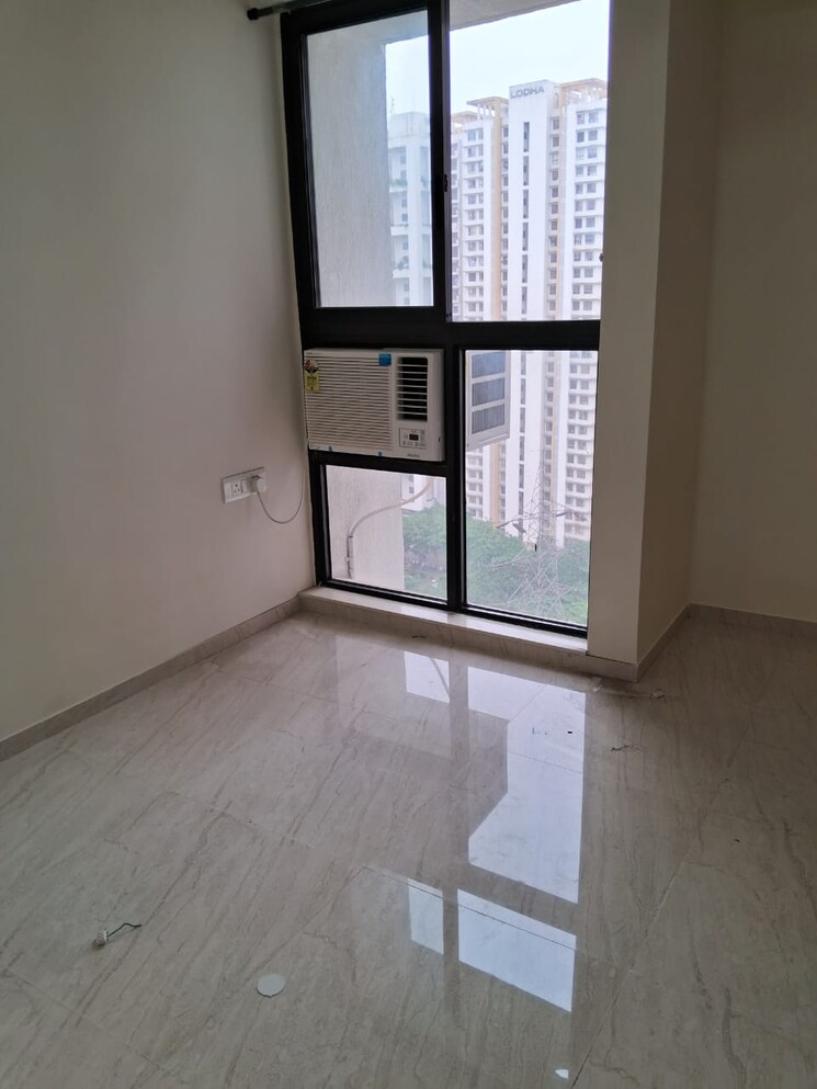 Room, lodha-crown-quality-homes 1 Bedroom 317 Sq.Ft. Apartment In Majiwada Thane 8649829