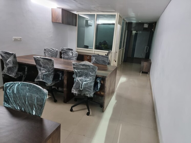 Team Area, sg highway Commercial Office Space 720 Sq.Ft. In Sg Highway Ahmedabad 8649814