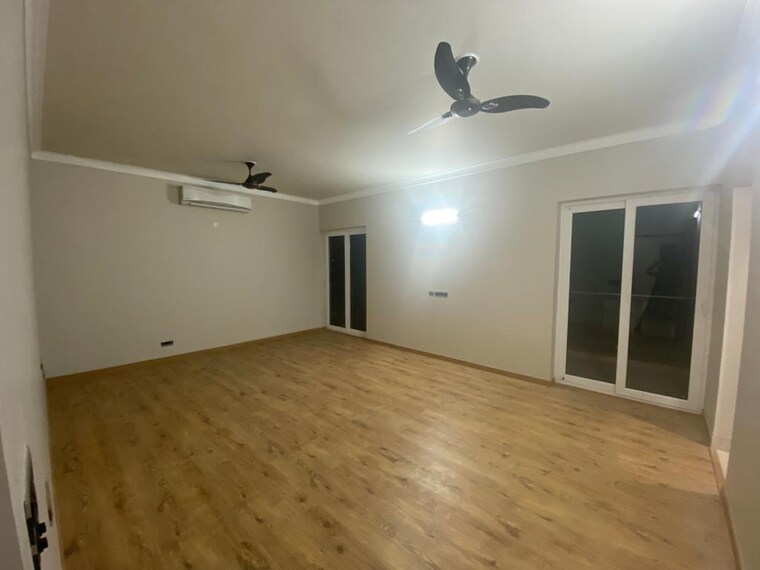 Room, central-park-flower-valley 6 Bedroom 350 Sq.Yd. Villa In Sohna Sector 33 Gurgaon 8649968