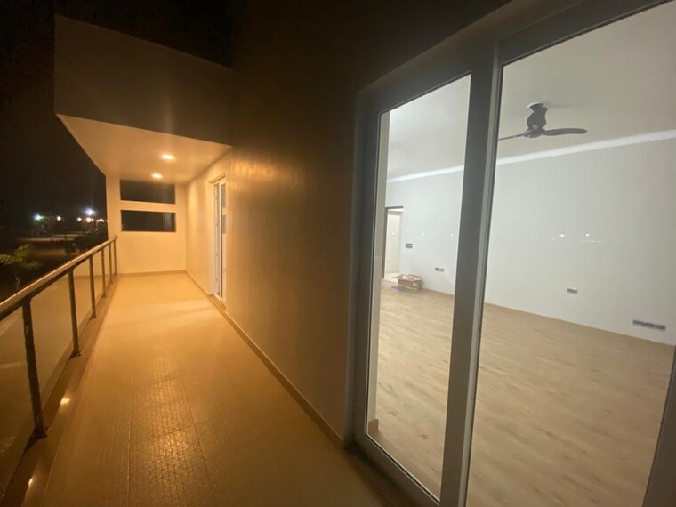 Room, central-park-flower-valley 6 Bedroom 350 Sq.Yd. Villa In Sohna Sector 33 Gurgaon 8649968