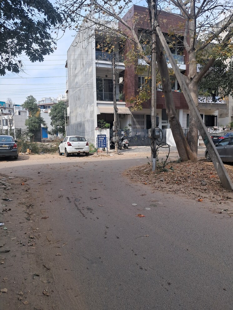 Exterior View, sector 57  274 Sq.Yd. Plot In Sector 57 Gurgaon 8649912