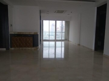 Room in 4 BHK Apartment at Bayview Terraces, Prabhadevi – for Rent