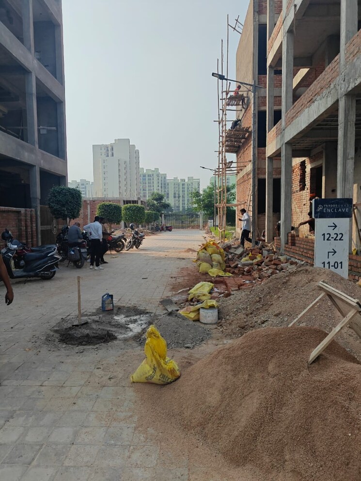 Exterior View, pardos-okas-enclave  1211 Sq.Yd. Plot In Sushant Golf City Lucknow 8649980