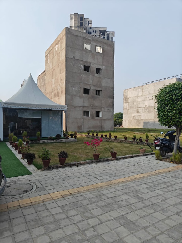 Exterior View, pardos-okas-enclave  1211 Sq.Yd. Plot In Sushant Golf City Lucknow 8649980