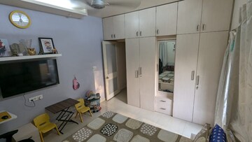 Team Area in 3 BHK Apartment at Profile Enclave, Aundh Road – for Rent