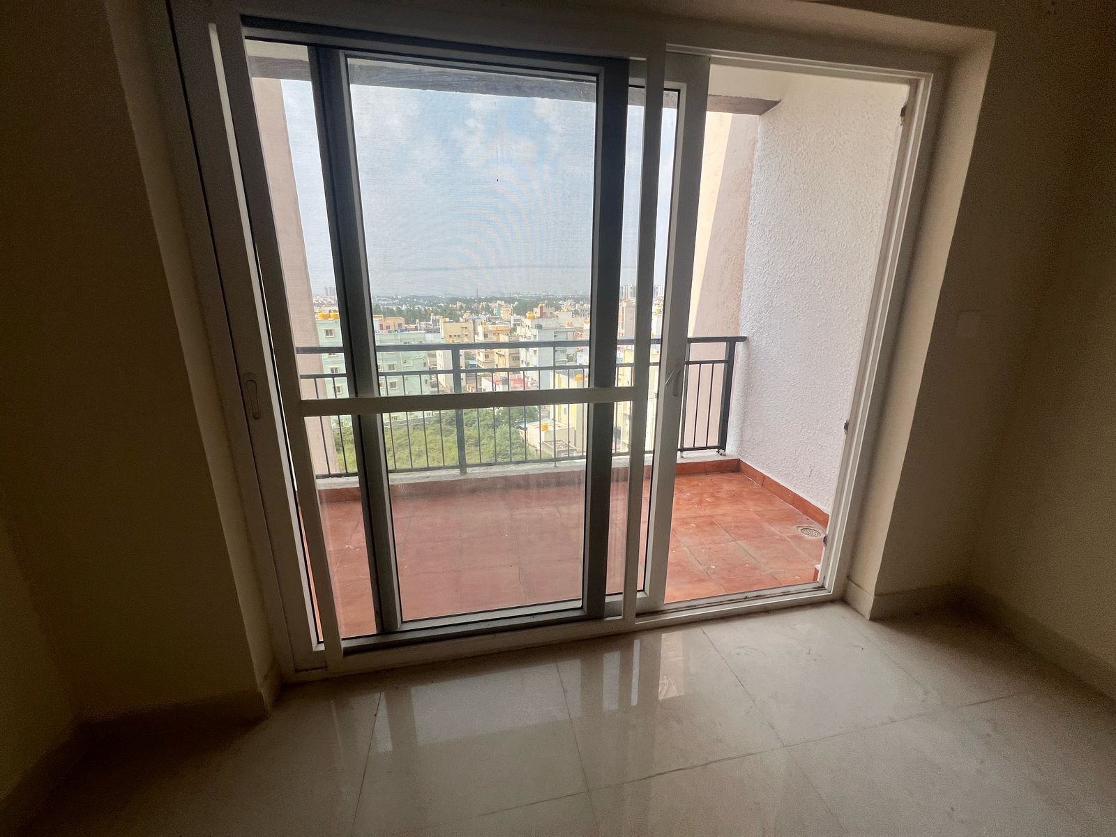 3 BHK + Servant Room Apartment For Sale in SJR Fiesta Homes