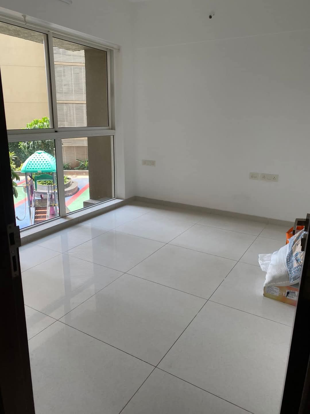 3 BHK + Extra Room Apartment For Rent in Runwal Elegante