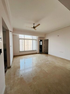Room in 3.5 BHK Apartment at Levana Celebrity Meadows, Bagiamau – for Sale