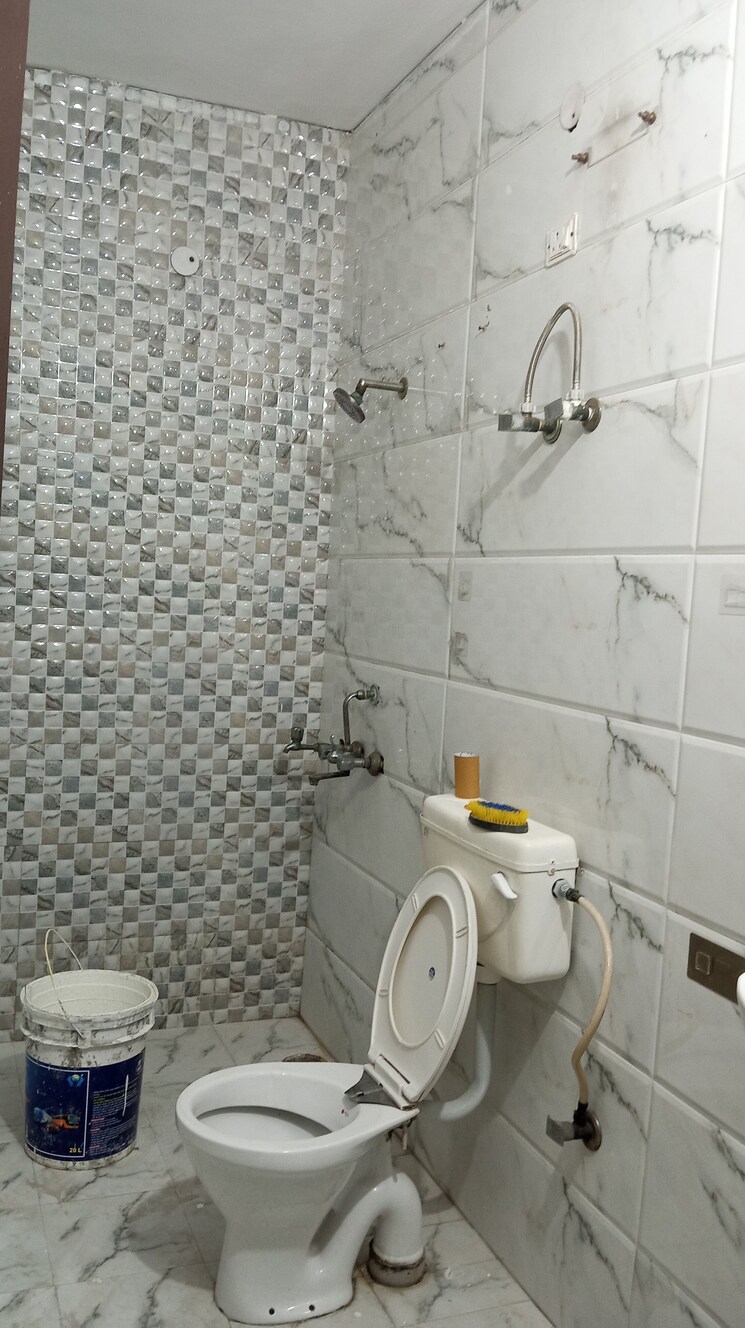 Bathroom, sector 46 2 Bedroom 1550 Sq.Ft. Independent House In Sector 46 Noida 8650164