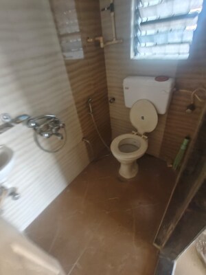 Bathroom in 2 BHK Apartment at Shanti Rishita Apartment, Mira Road – for Sale