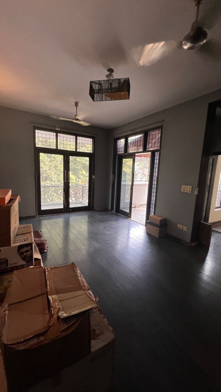 Living Room, sushant lok iii 3.5 Bedroom 4000 Sq.Ft. Villa In Sushant Lok Iii Gurgaon 8650166