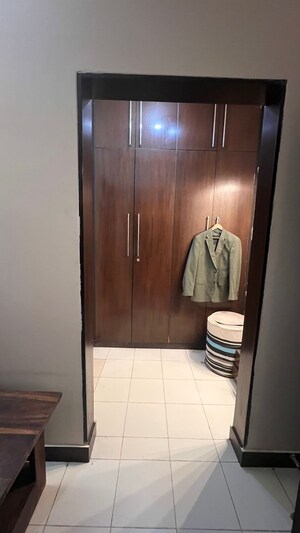 Furnished Amenities in 3.5 BHK Villa at Sushant Lok Iii – for Sale