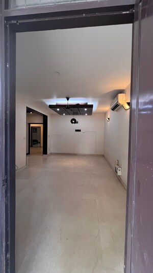 3.5 BHK Villa For Sale in Sushant Lok Iii