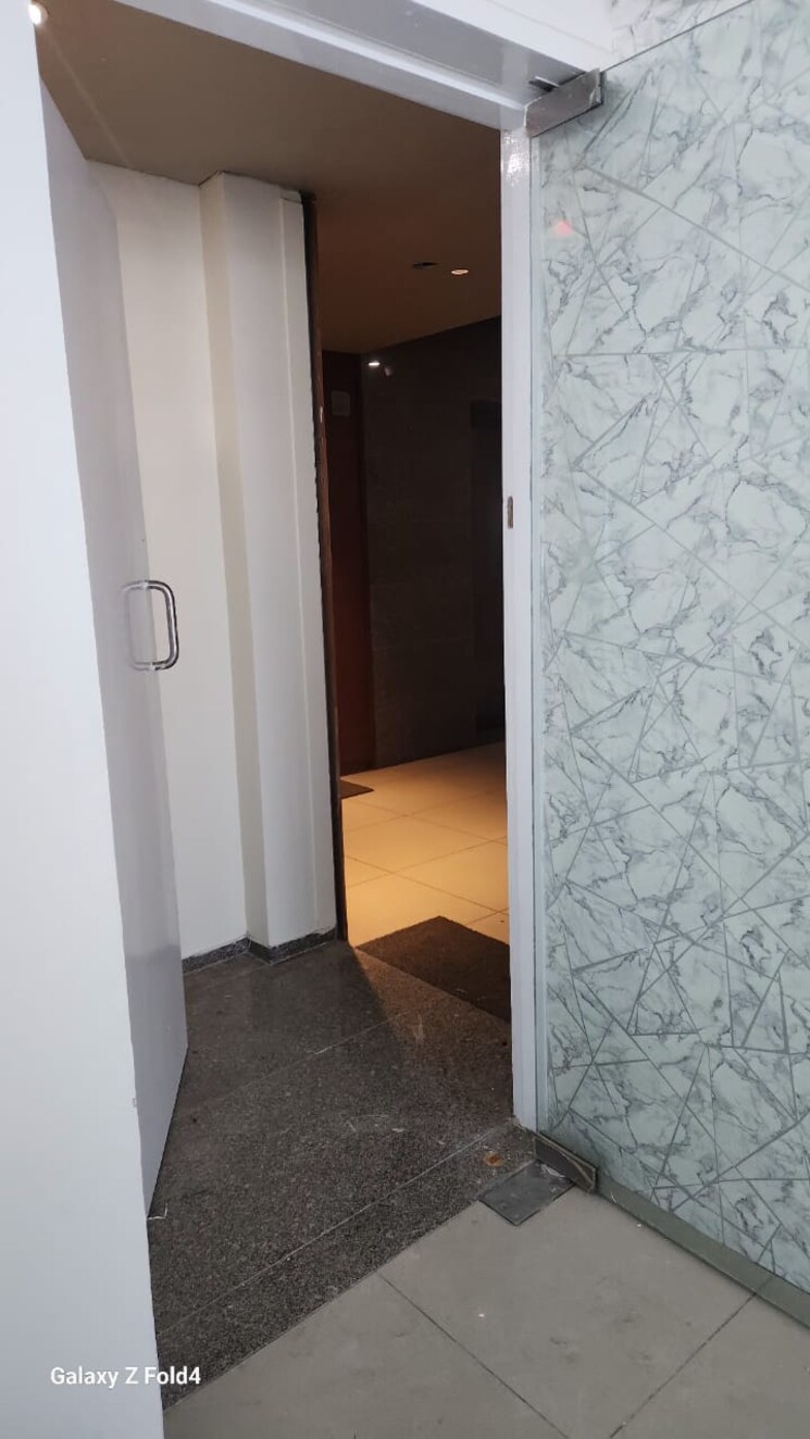 Other, goyal-titanium-one Commercial Office Space 1095 Sq.Ft. In Bodakdev Ahmedabad 8650065