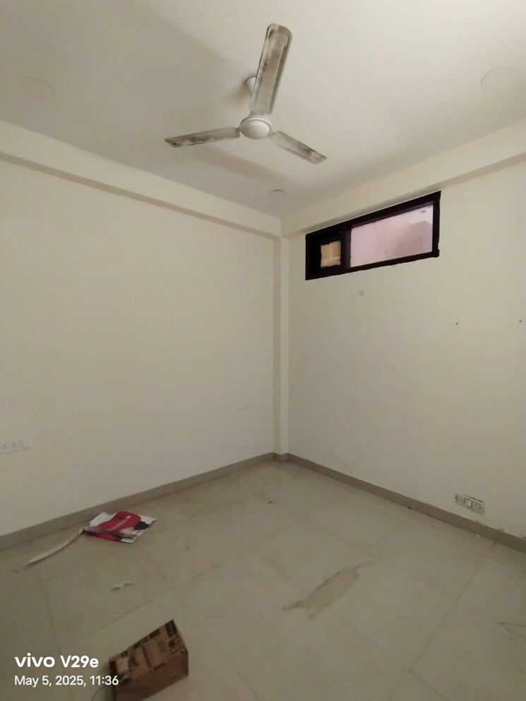 Room, hong-kong-bazaar 3 Bedroom 272 Sq.Yd. Builder Floor In Sector 57 Gurgaon 8650188