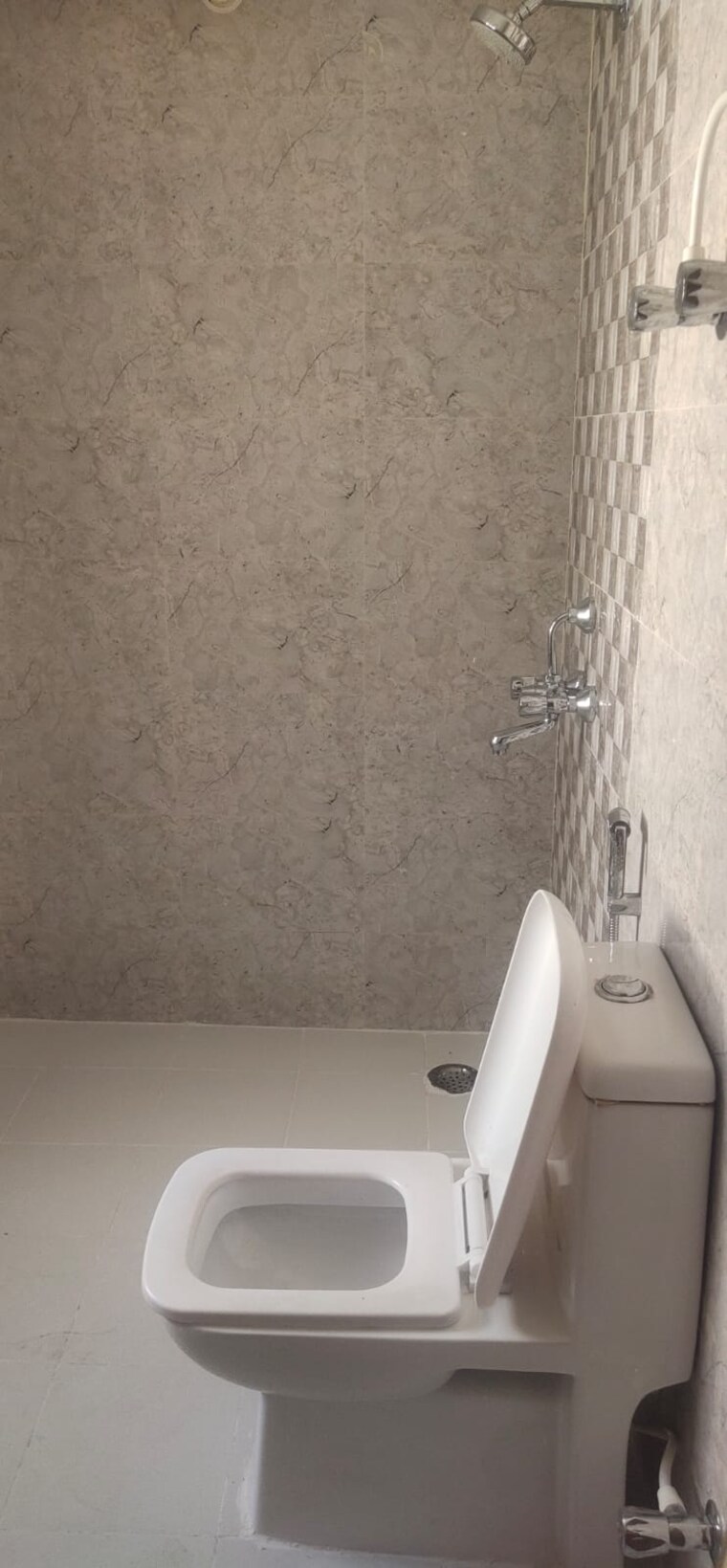 Bathroom, ansal-celebrity-meadows 2 Bedroom 1016 Sq.Ft. Apartment In Sushant Golf City Lucknow 8650231