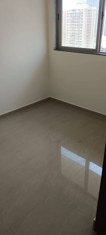 Room in 1 RK Apartment at Satellite Garden, Goregaon East – for Rent