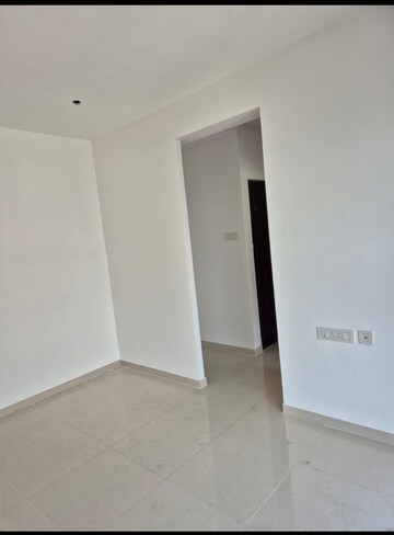 Room in 2 BHK Apartment at UK Iridium, Kandivali East – for Rent