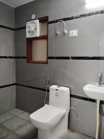 Kitchen in 4 BHK Apartment at Sector 50 – for Rent