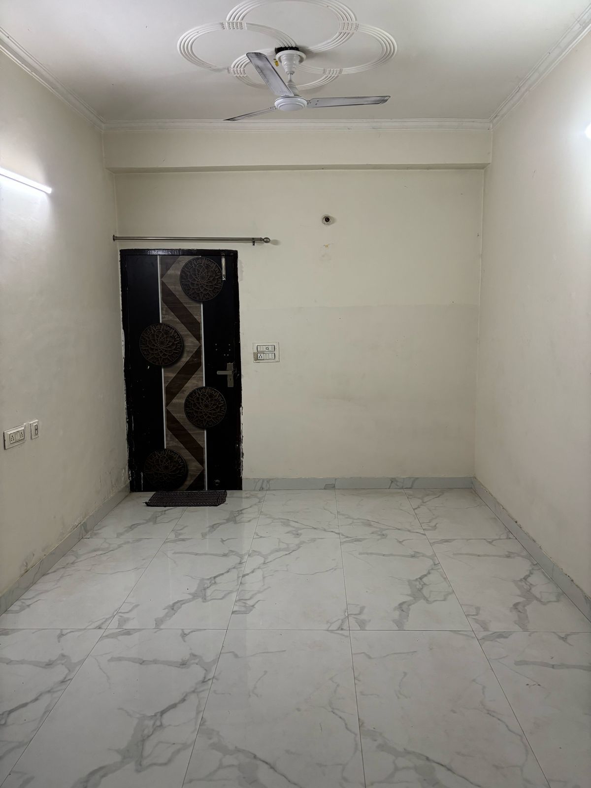 2 BHK + Pooja Room 950 Sq.Ft. Apartment in Kanha Apartments