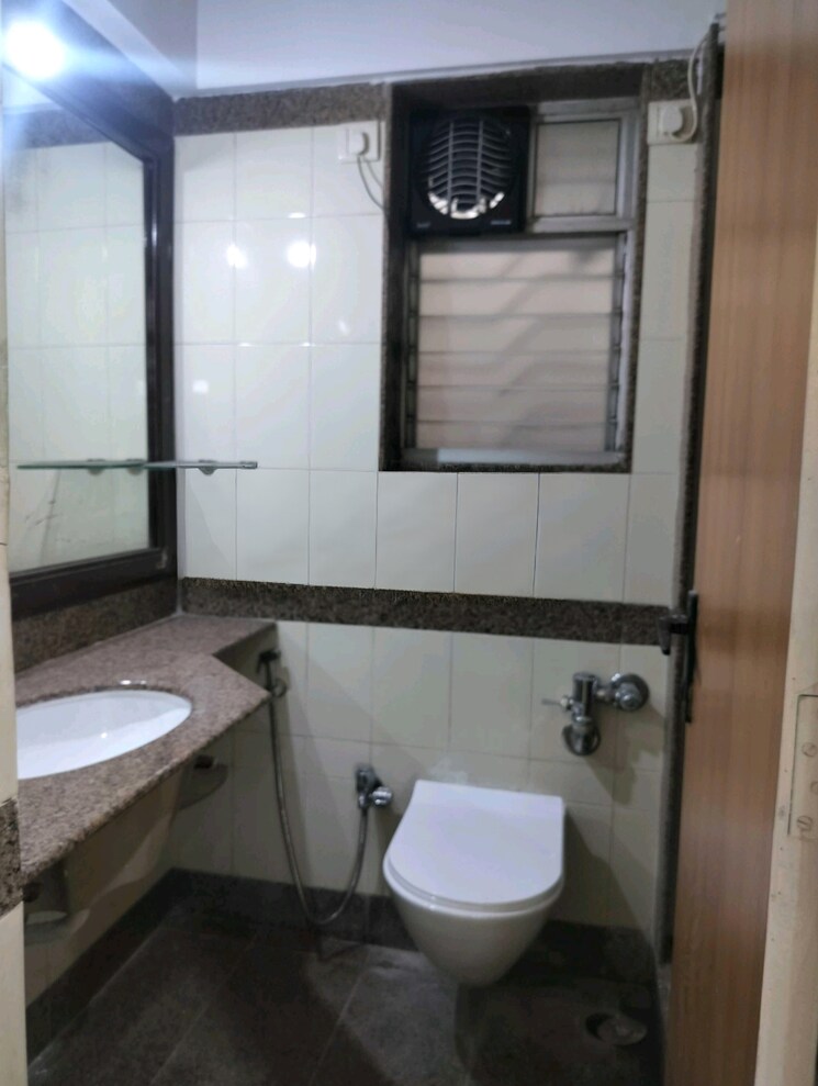 Bathroom, siddhachal-apartment-8 2 Bedroom 1150 Sq.Ft. Apartment In Vasant Vihar Thane 8650363