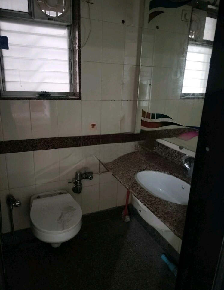 Bathroom, siddhachal-apartment-8 2 Bedroom 1150 Sq.Ft. Apartment In Vasant Vihar Thane 8650363