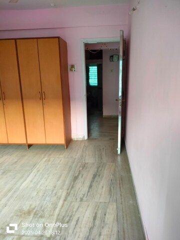 Room in 2 BHK Apartment at Veena Serene, Chembur – for Rent
