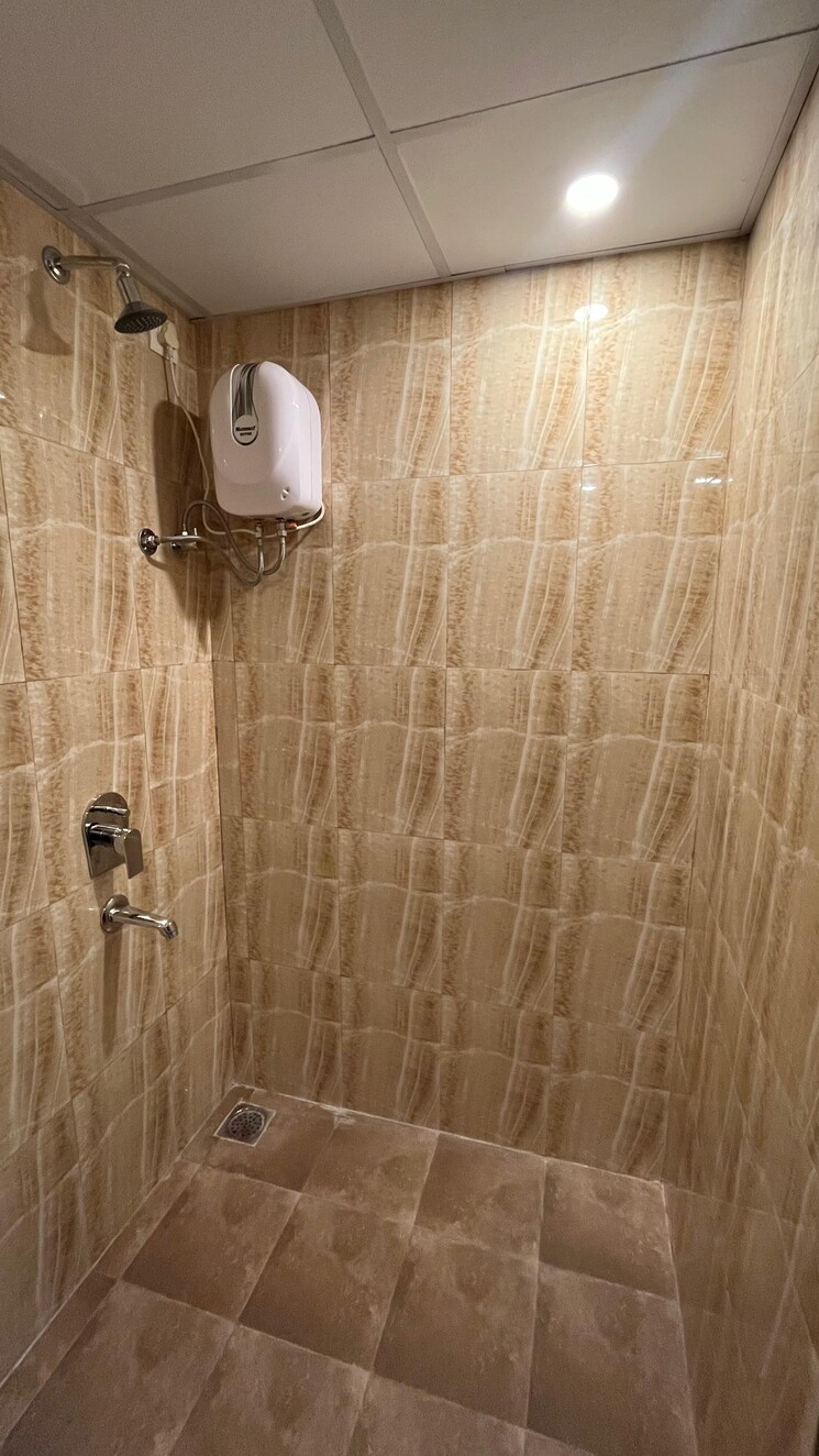 Bathroom, lodha-crown-quality-homes 2 Bedroom 694 Sq.Ft. Apartment In Majiwada Thane 8650433