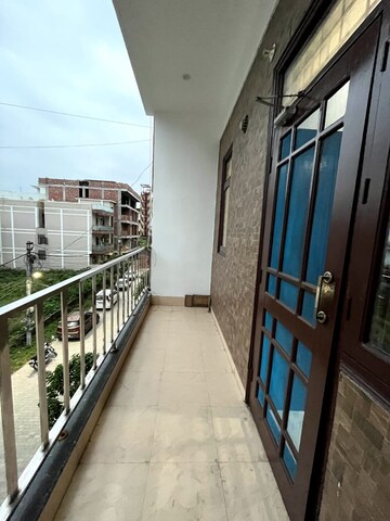 Balcony in 3 BHK Builder Floor at Gms Road – for Sale