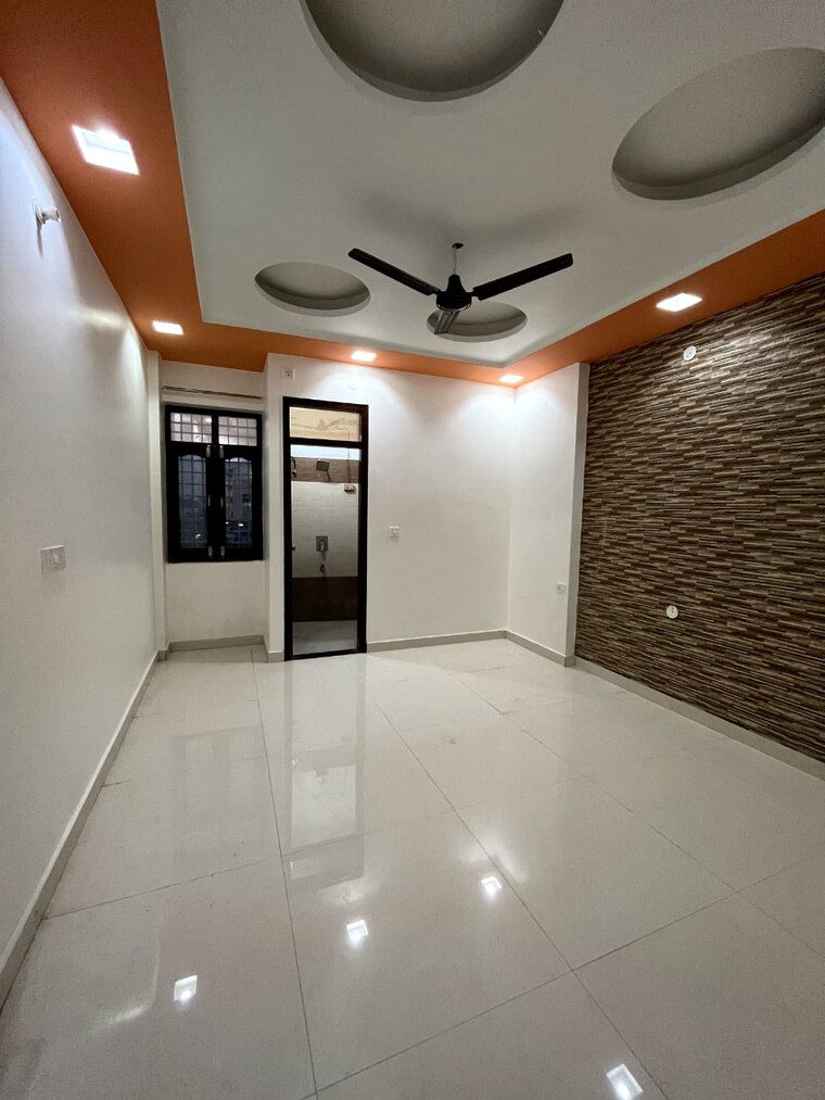 Bathroom, gms road 3 Bedroom 1800 Sq.Ft. Builder Floor In Gms Road Dehradun 8650427
