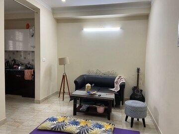 Living Room in 1 BHK Builder Floor at AS Tower, Sector 45 – for Rent