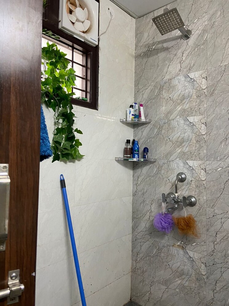  Parking, as-tower 1 Bedroom 900 Sq.Ft. Builder Floor In Sector 45 Gurgaon 8650497