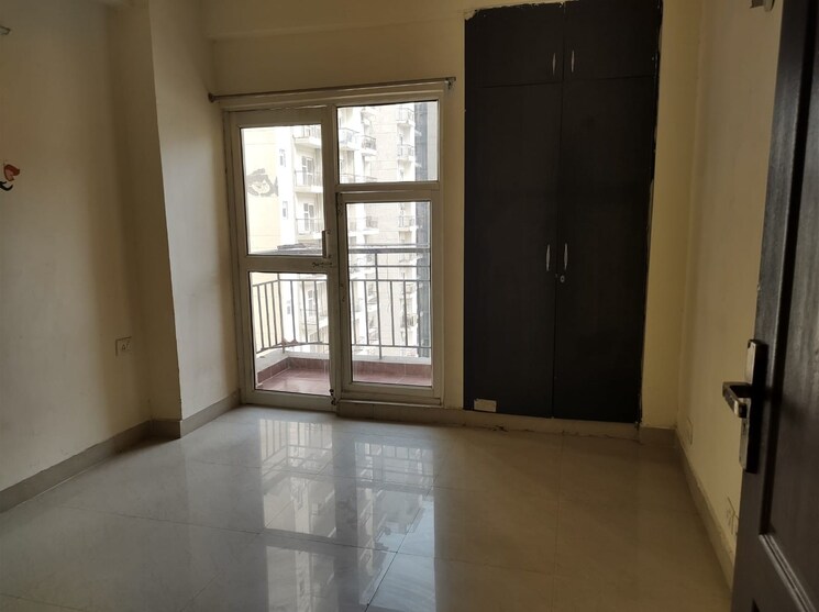 Room, rwa-apartments-sector-122 2 Bedroom 1100 Sq.Ft. Apartment In Sector 122 Noida 8650510