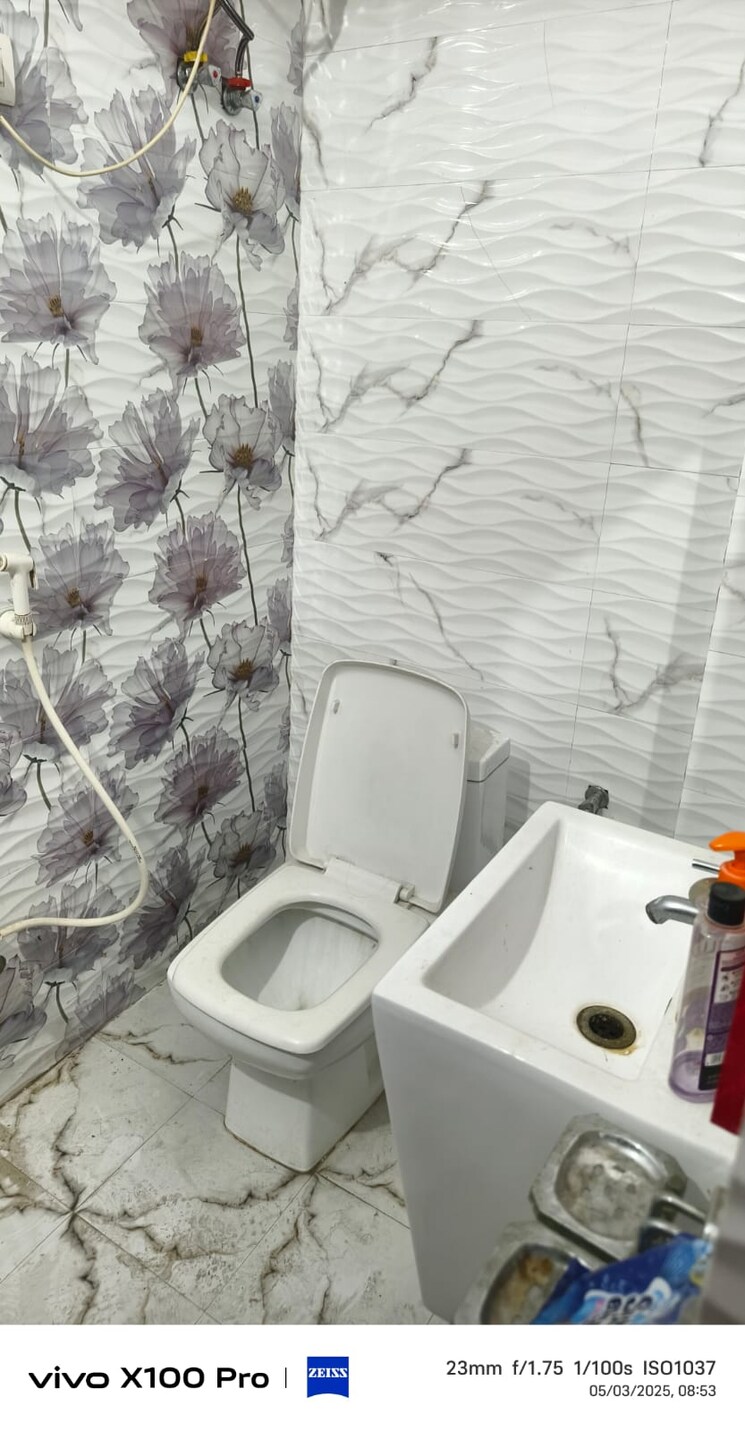 Bathroom, rwa-apartments-sector-122 2 Bedroom 1100 Sq.Ft. Apartment In Sector 122 Noida 8650510