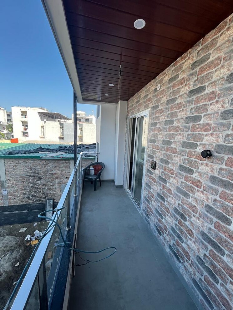 Balcony, gms road 3 Bedroom 1800 Sq.Ft. Builder Floor In Gms Road Dehradun 8650496