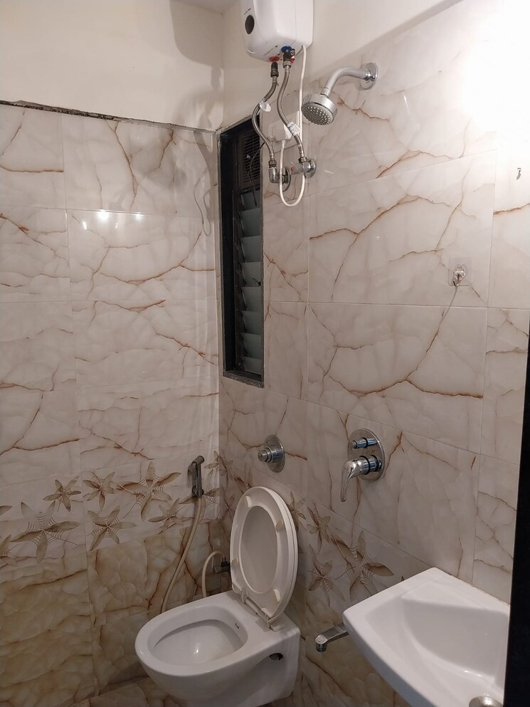 Bathroom, sethia-sea-view 1 Bedroom 450 Sq.Ft. Apartment In Goregaon West Mumbai 8650586