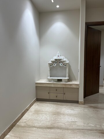 Bathroom in 4 BHK Apartment at Experion The Trillion, Sector 48 – for Sale
