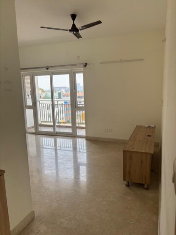 Room in 2 BHK Apartment at Prestige MSR, Mathikere – for Rent